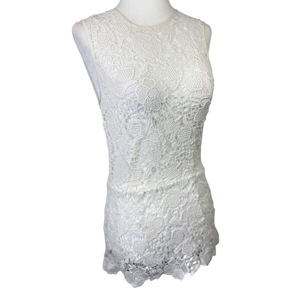CAbi Size XS White Lace Sleeveless Top With Floral Design & Back Zipper - Picture 6 of 12